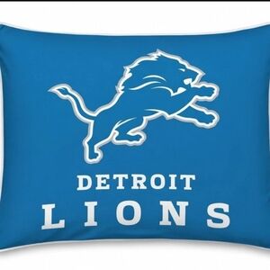 New Detroit Lions 18x18 Pillow Covers Pack of 2 Blue/Cream Canvas MT-SPORTS